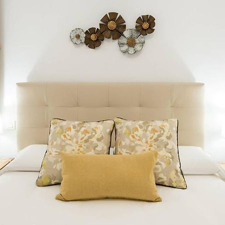 Chamberi Con Jardin A By Regalatemadrid Lägenhet Exteriör bild